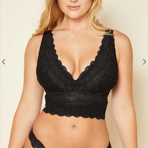 Never Say Never Curvy Plungie Bralette Black S